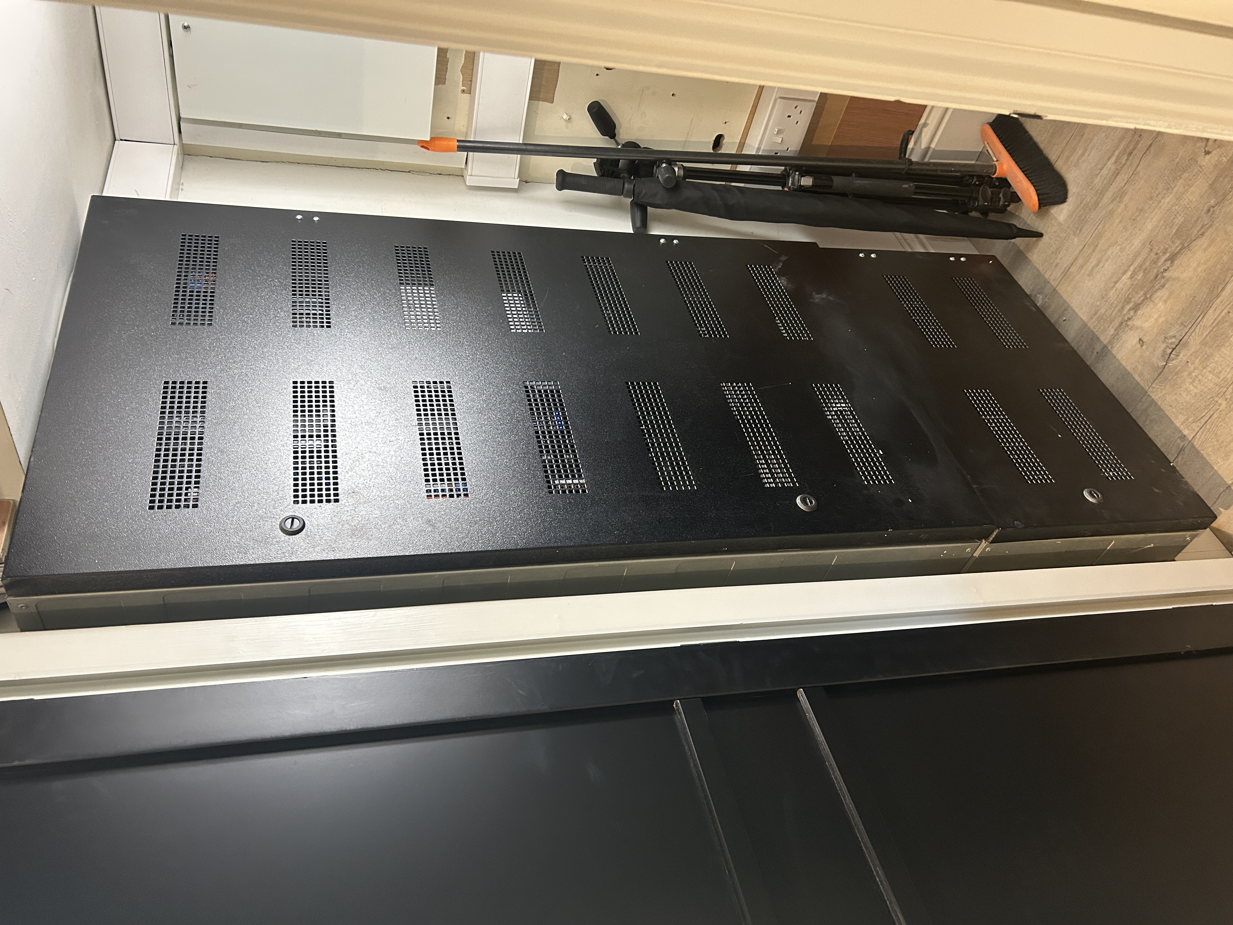 Equipment rack